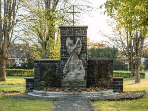 Kriegerdenkmal in Höhn-Schönberg. Foto: Martin Kraft, CC-BY-SA.